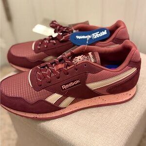 Reebok Women’s Maroon and Pink Sneakers